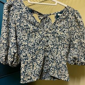 Abercrombie&fitch green floral blouse size XXS